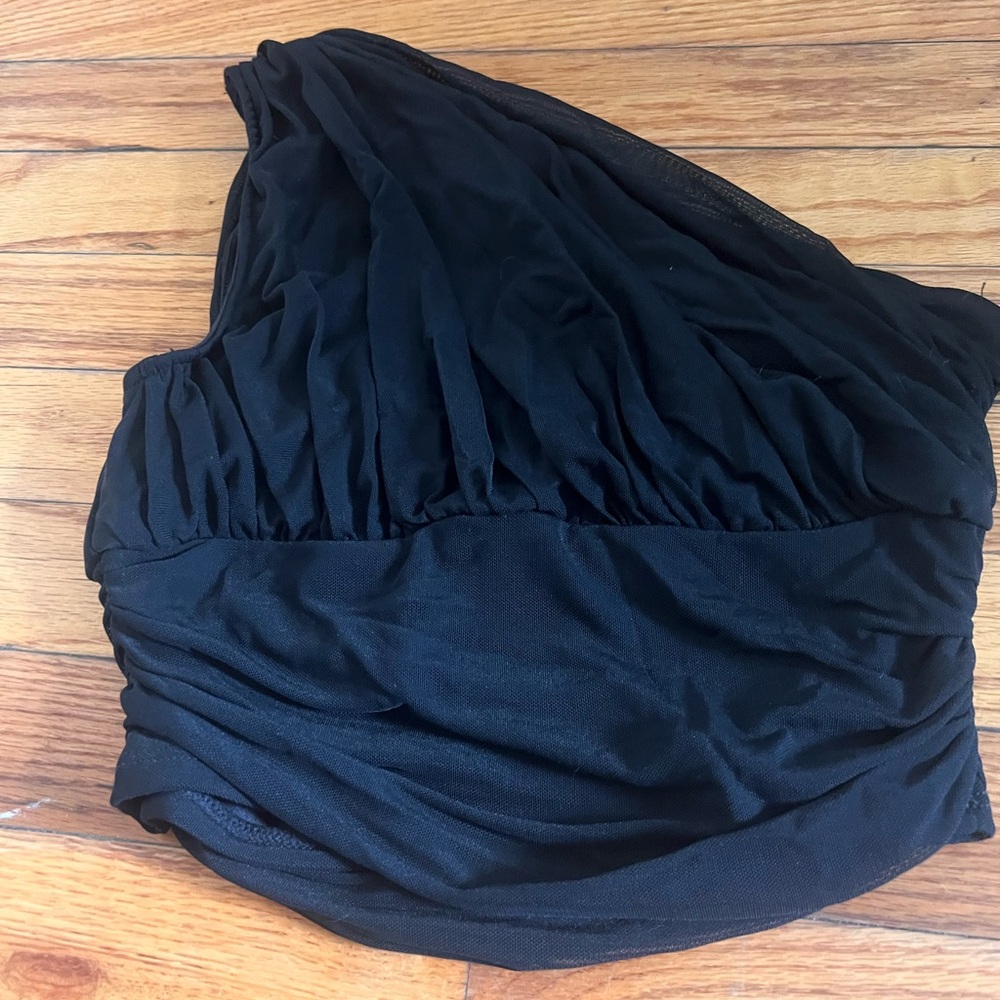 Elegant Black One-Shoulder Top